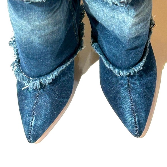 NEW Distressed Denim Pointed Knee High Heeled Zipper Boots Size 38, US 7 - Picture 8 of 15